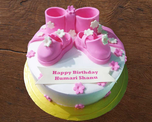 Cute Baby Shoe Cake